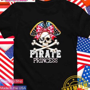 Pirate Princess coquette bow skull Halloween T-Shirt
